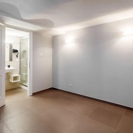 Ht N°9 Colosseo ローマ