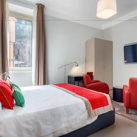 Ht N°9 Colosseo ゲストハウス 3*