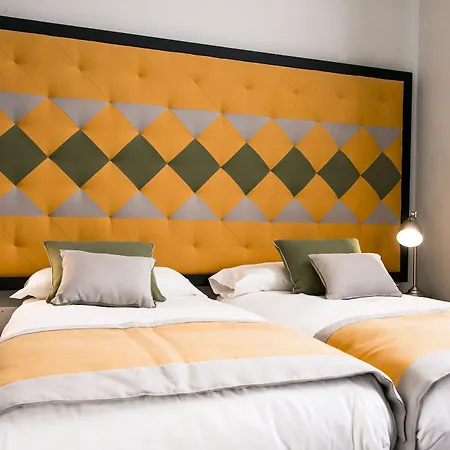 Ht N°9 Colosseo 3* ローマ