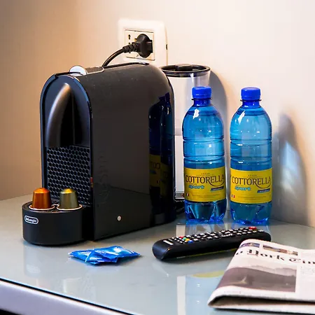 Ht N°9 Colosseo ゲストハウス