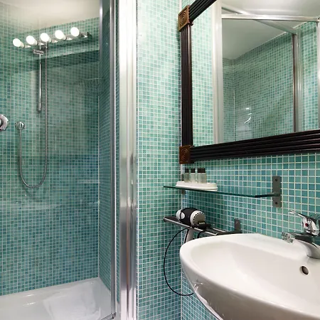 ゲストハウス Ht N°9 Colosseo 3*