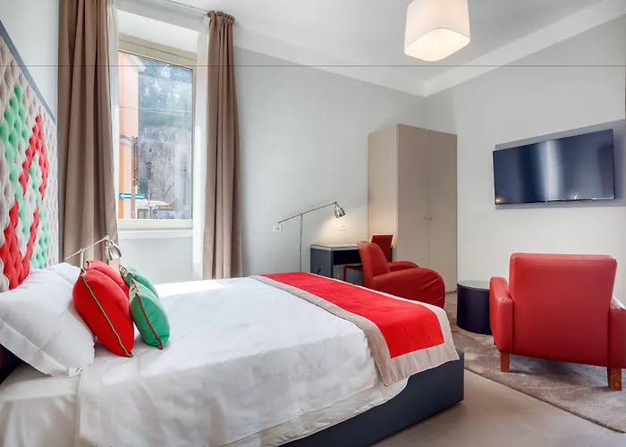 Ht N°9 Colosseo 게스트하우스 3*