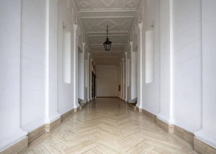 Ht N°9 Colosseo 게스트하우스 3*