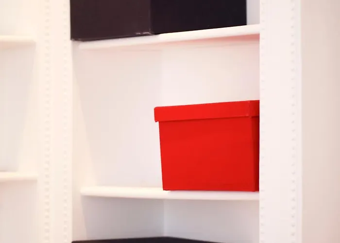 Ht N°9 Colosseo 게스트하우스 3*